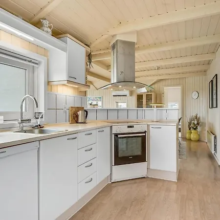 Nice Home In Nordborg With Sauna ノーポ