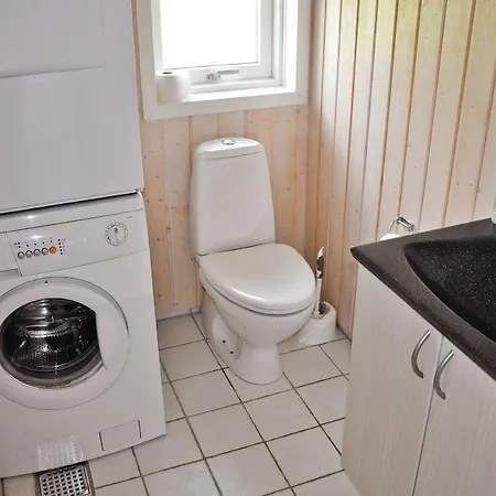 3 Bedroom Awesome In Holiday home